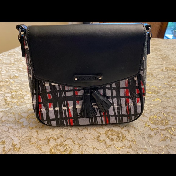 Vera Bradley Handbags - 💋 offers ? Vera Bradley crossbody 💋